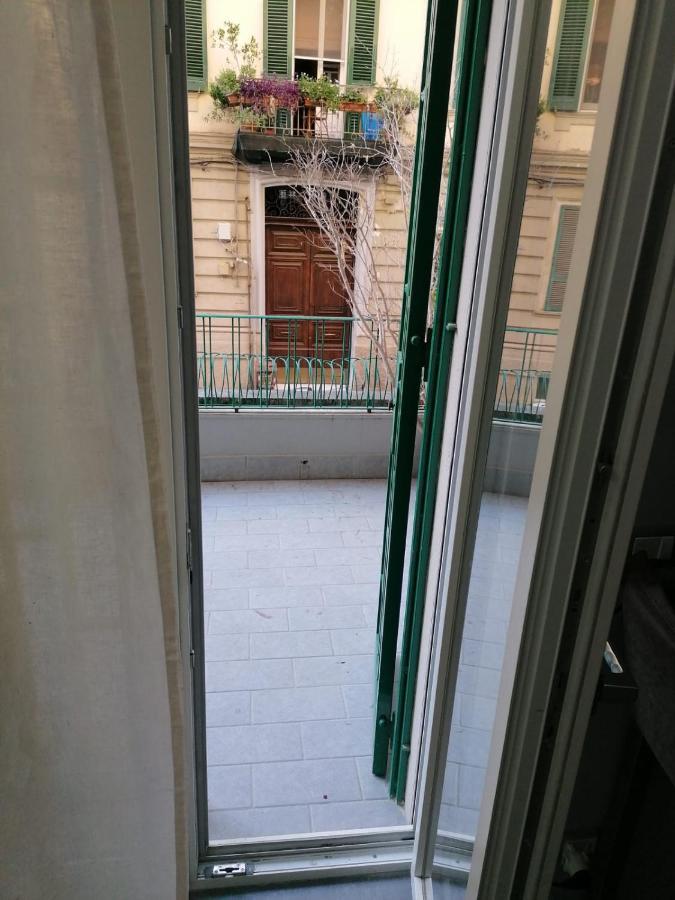 نابولي Gians B&B المظهر الخارجي الصورة